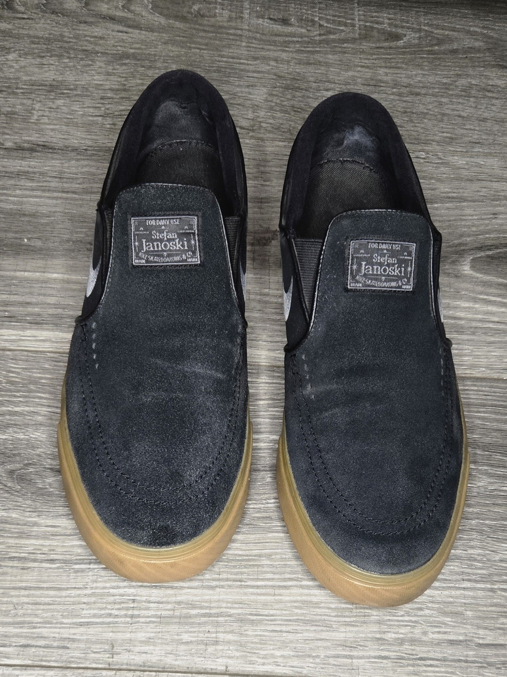 Nike SB Stefan Janoski Slip On Black Gum Suede Skate Shoes Men’s 11 833564-005